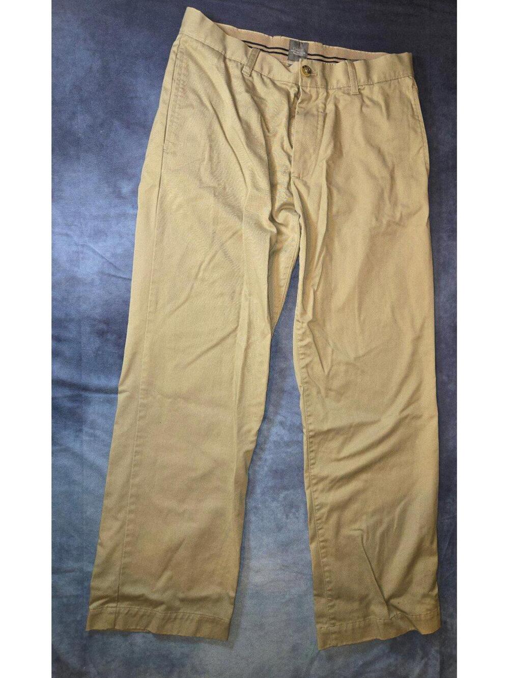 Gap khakis